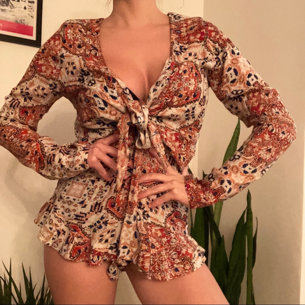 NWT 70s Vintage Inspired Revolve Romper Onesie